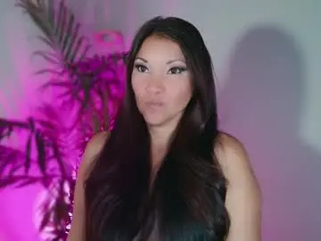 Chaturbate Live Porn of divinelynn