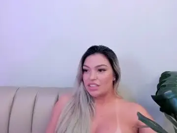 Chaturbate Adult Webcams of milaowens