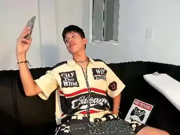 Chaturbate Free Live Porn of haku_ghospel