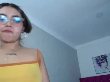 Chaturbate Live Porn of sofiaasexy19