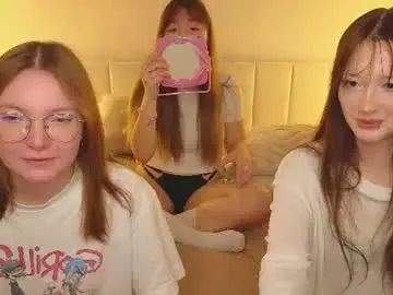 Chaturbate Live Sex Cam of _reverse_gang_