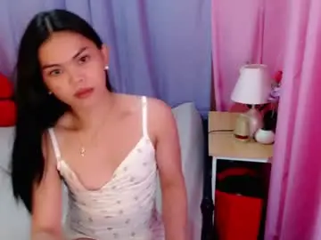 Chaturbate Free Porn Cam of yourlovelytranspinay