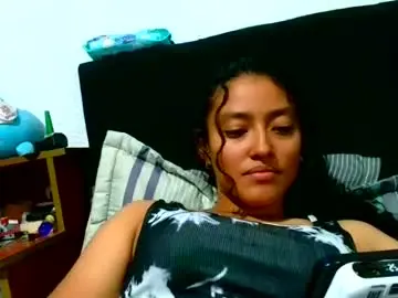 Chaturbate Live Sex Cam of wild_moanaa