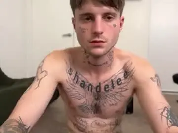 Chaturbate Free Porn Cam of prettyboyszn