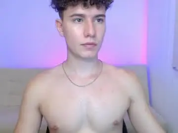 Chaturbate Sex Cam of adrian_morelli