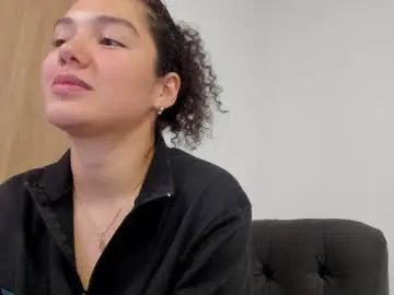 Chaturbate Live Sex Cam of miarouseex