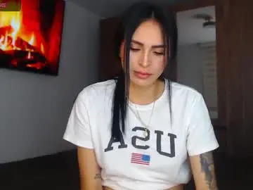 Chaturbate Best live sex cam show of petite_linda