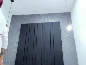 Chaturbate Watch Live Sex Cams of emily_collins69