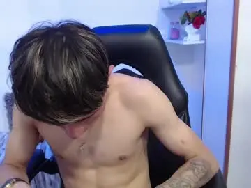 Chaturbate Best live sex cam show of yao_23