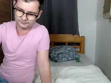 Chaturbate Sex Chat of lars_petite_obsession
