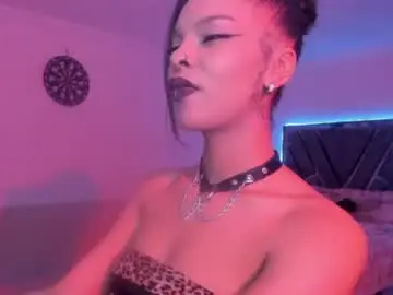 Chaturbate Live Sex Cam of mia__gatess