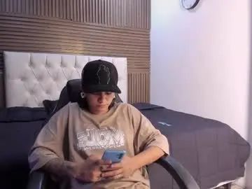 Chaturbate Live Porn of maxigarcia_