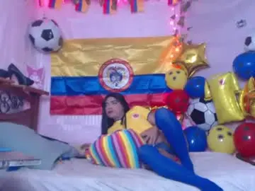 Chaturbate Live Sex Cam of nikol_twink02
