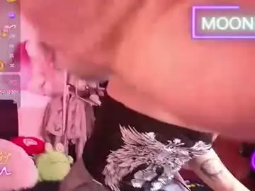 Chaturbate Live Porn of moonfiredance