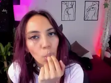 Chaturbate Live Sex Cam of skyssoul