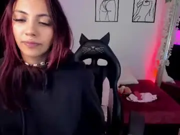 Chaturbate Free Porn Cam of skyssoul