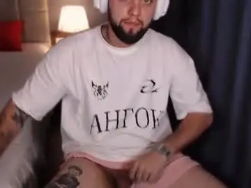 Chaturbate Watch Live Sex Cams of chilly__willy