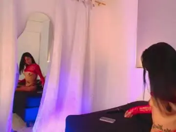 Chaturbate Best live sex cam show of julieth_cooper1