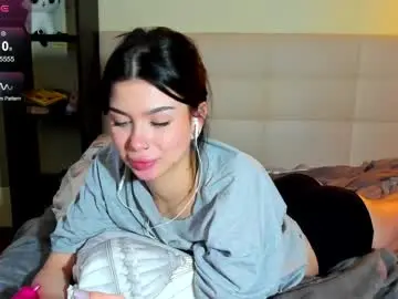 Chaturbate Nude Webcam of luna_lips