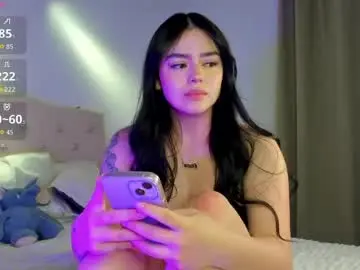 Chaturbate Watch Live Sex Cams of holly_444