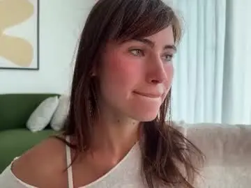 Chaturbate Live Sex Cam of oofbabe__