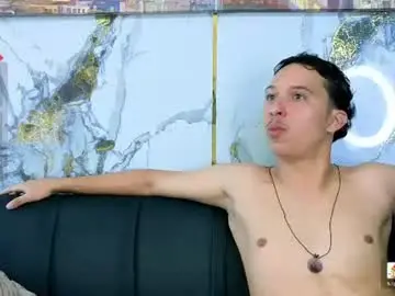 Chaturbate Sex Chat of party_with_medellin23