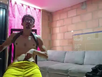 Chaturbate Nude Webcam of jhosuamoore2