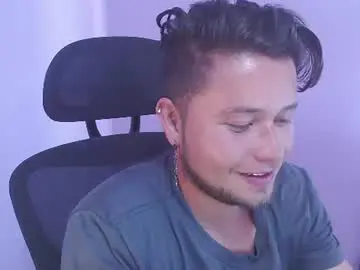 Chaturbate Adult Video Chat of johanleonsweetboy