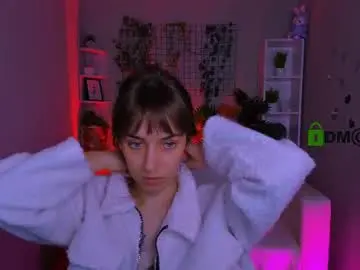 Chaturbate Sex Cam of elodie_crystal