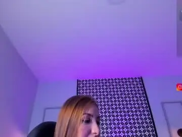 Chaturbate Live Sex of vikypetiteee