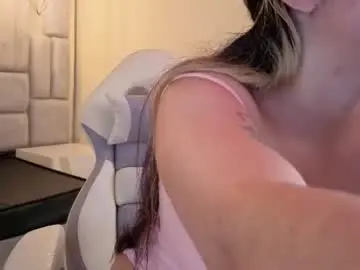 Chaturbate Best live sex cam show of dahiana_dmour