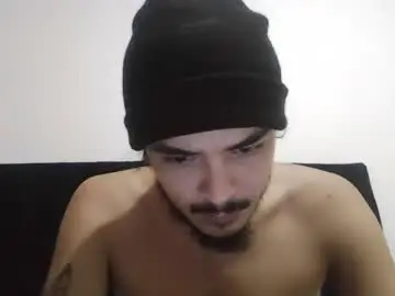Chaturbate Free Live Porn of danielhot17