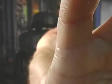 Chaturbate Live Sex Cam of chattomanlyguy