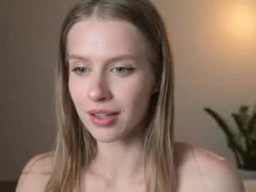 Chaturbate Live Sex Cam of ella_twinkle