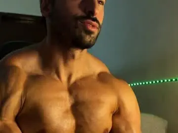 Chaturbate Nude Webcam of lucasfit24