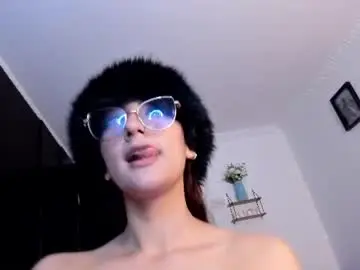 Chaturbate Live Porn of lucy_doll85