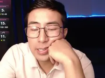 Chaturbate Watch Live Sex Cams of andrewmhilton_