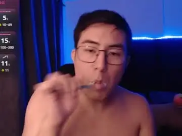 Chaturbate Sex Chat of andrewmhilton_