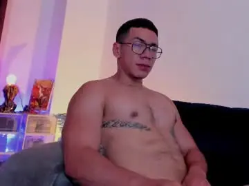 Chaturbate Nude Webcam of bastian_franco01
