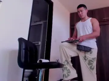 Chaturbate Watch Live Sex Cams of bastian_franco01