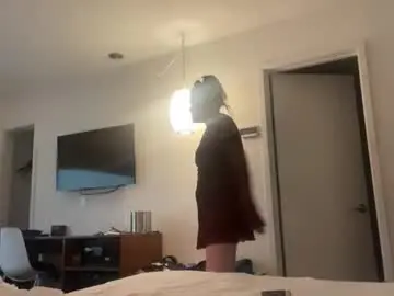 Chaturbate Free Live Porn of ravenrayyy