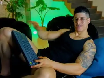 Chaturbate Free Live Porn of lukas_green1