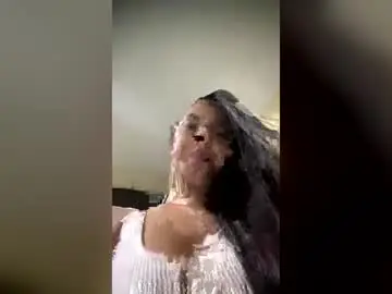 Chaturbate Live Sex Cam of valeska9
