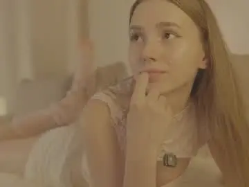 Chaturbate Free Live Porn of shypeachmaru