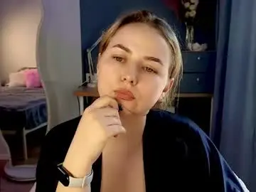 Chaturbate Live Sex Cam of mira_mermayd