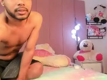 Chaturbate Watch Live Sex Cams of liah_marthina