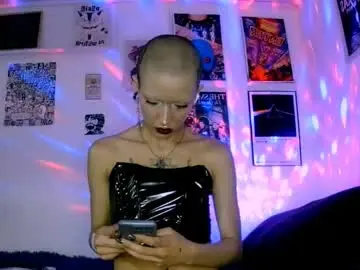 Chaturbate Free Live Porn of plutonbluemoon_999