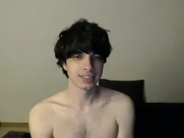 Chaturbate Live Sex Cam of cris_peace