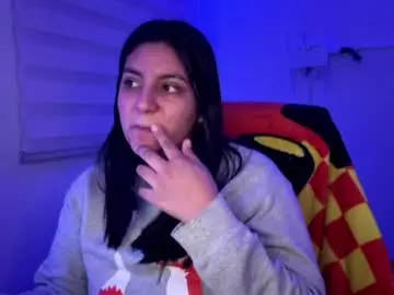 Chaturbate Free Porn Cam of cloe_small08