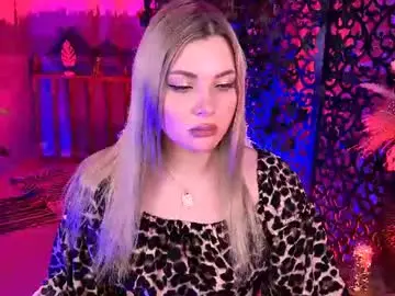 Chaturbate Live Porn of hyileyclark